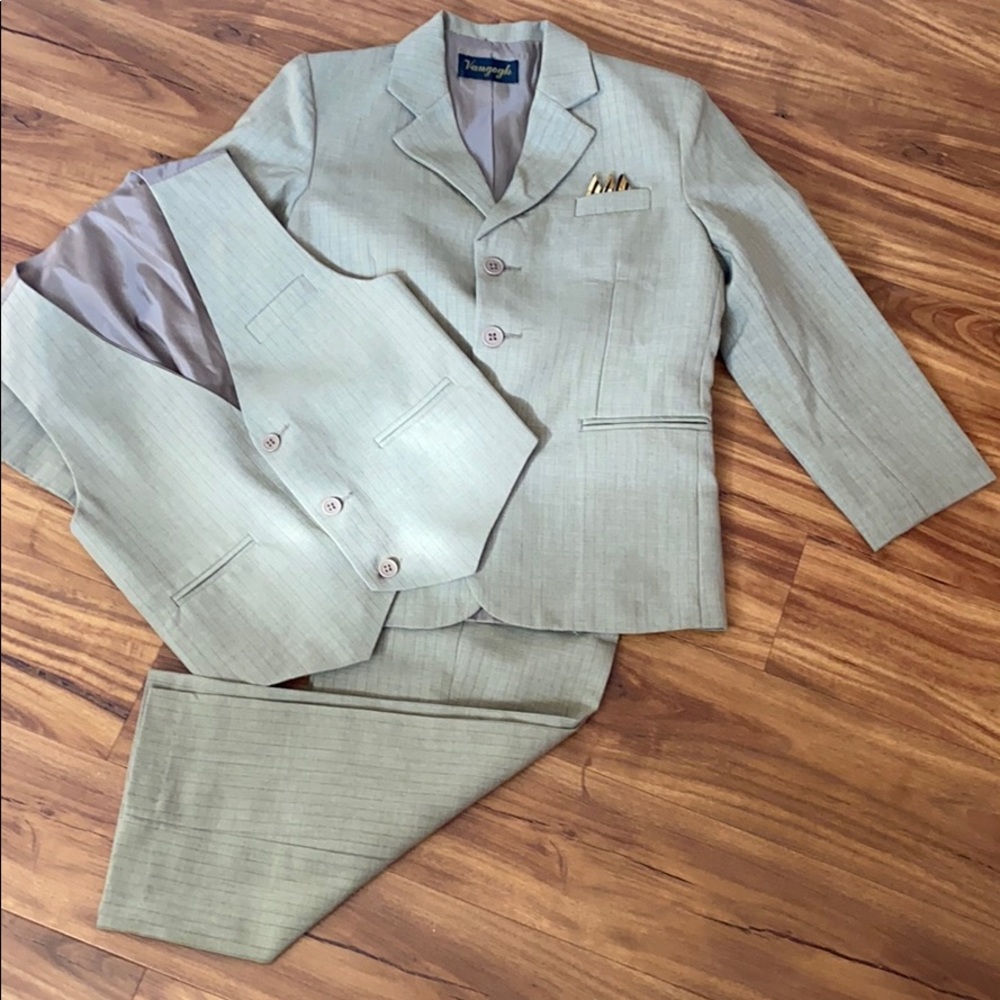 3 piece suit
